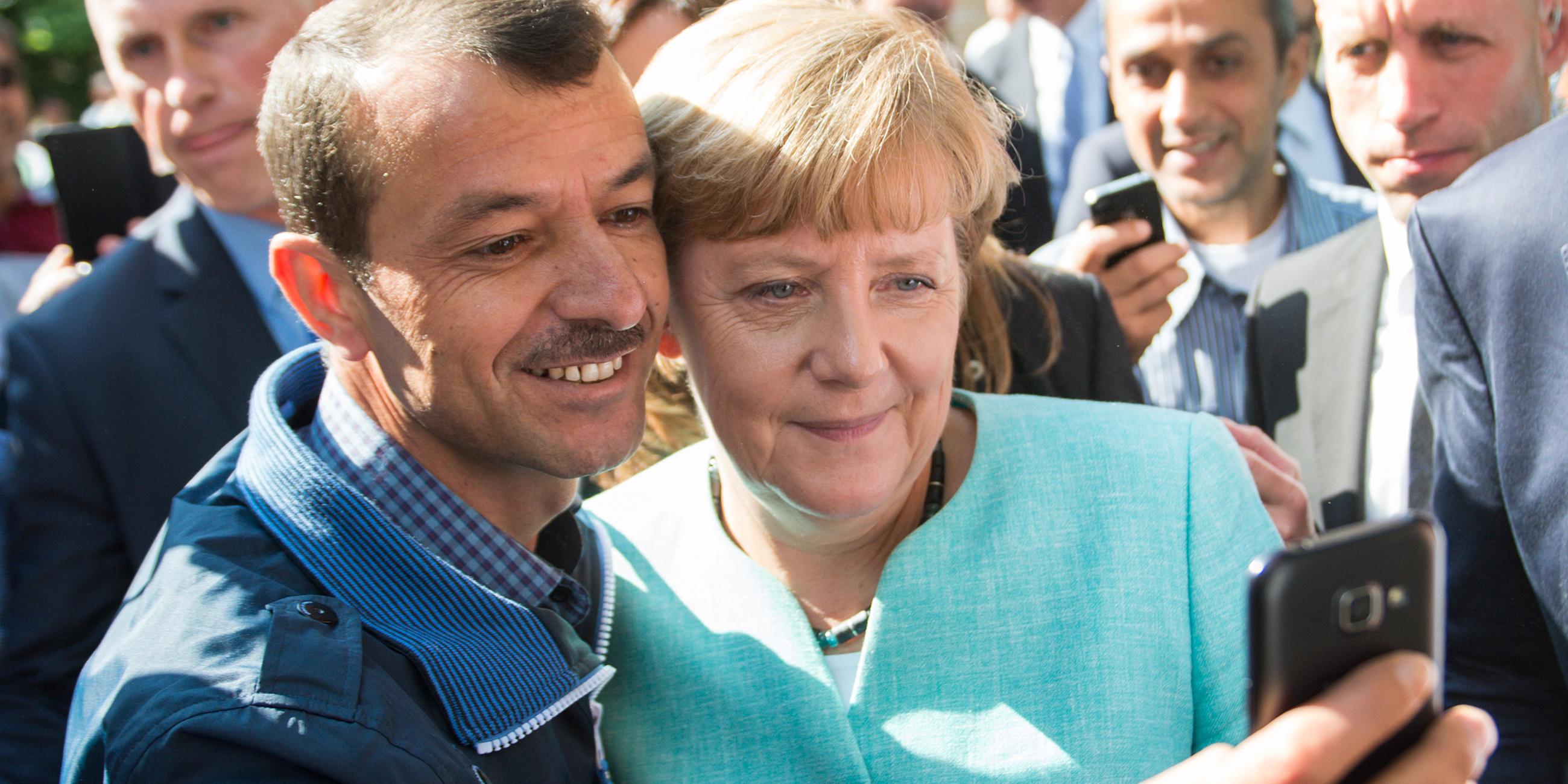 Merkel macht ein Selfie