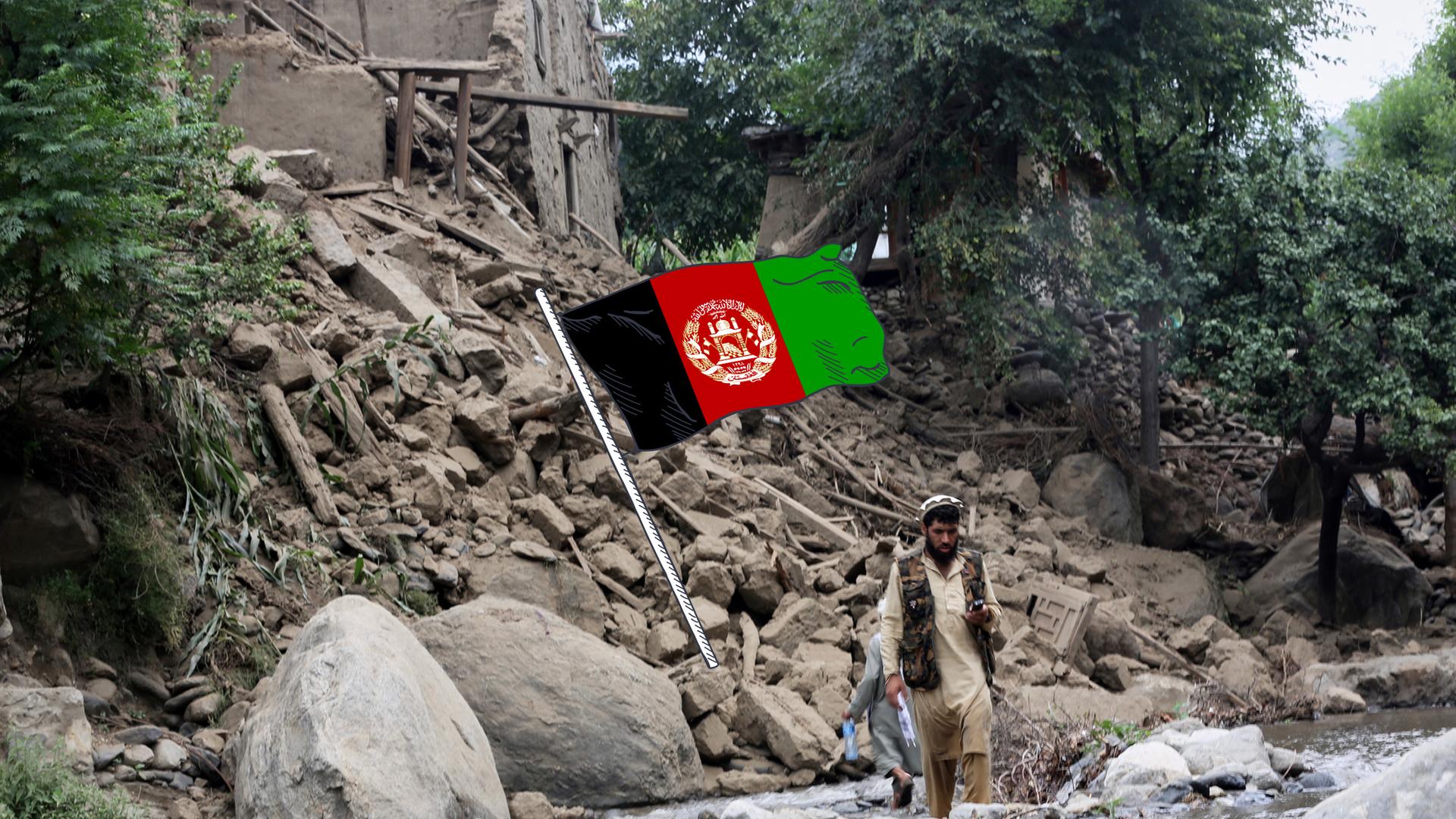 Zerstörtes Haus im Erbebengebiet in Afghanistan