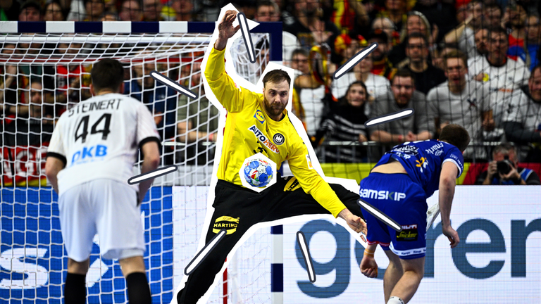 Deutschlands Torwart Andreas Wolff (M) pariert gegen Islands Viggo Kristjansson. 