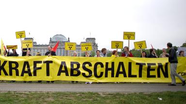 Eine Demonstration gegen Atomkraft in Berlin