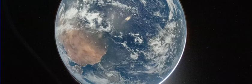 Dieses von der Nasa zur Verfügung gestellte Bild zeigt ein Downlink-Bild der Erde, das aus der Orion-Kapsel aufgenommen wurde.