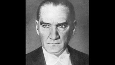 Mustafa Kmal Atatürk