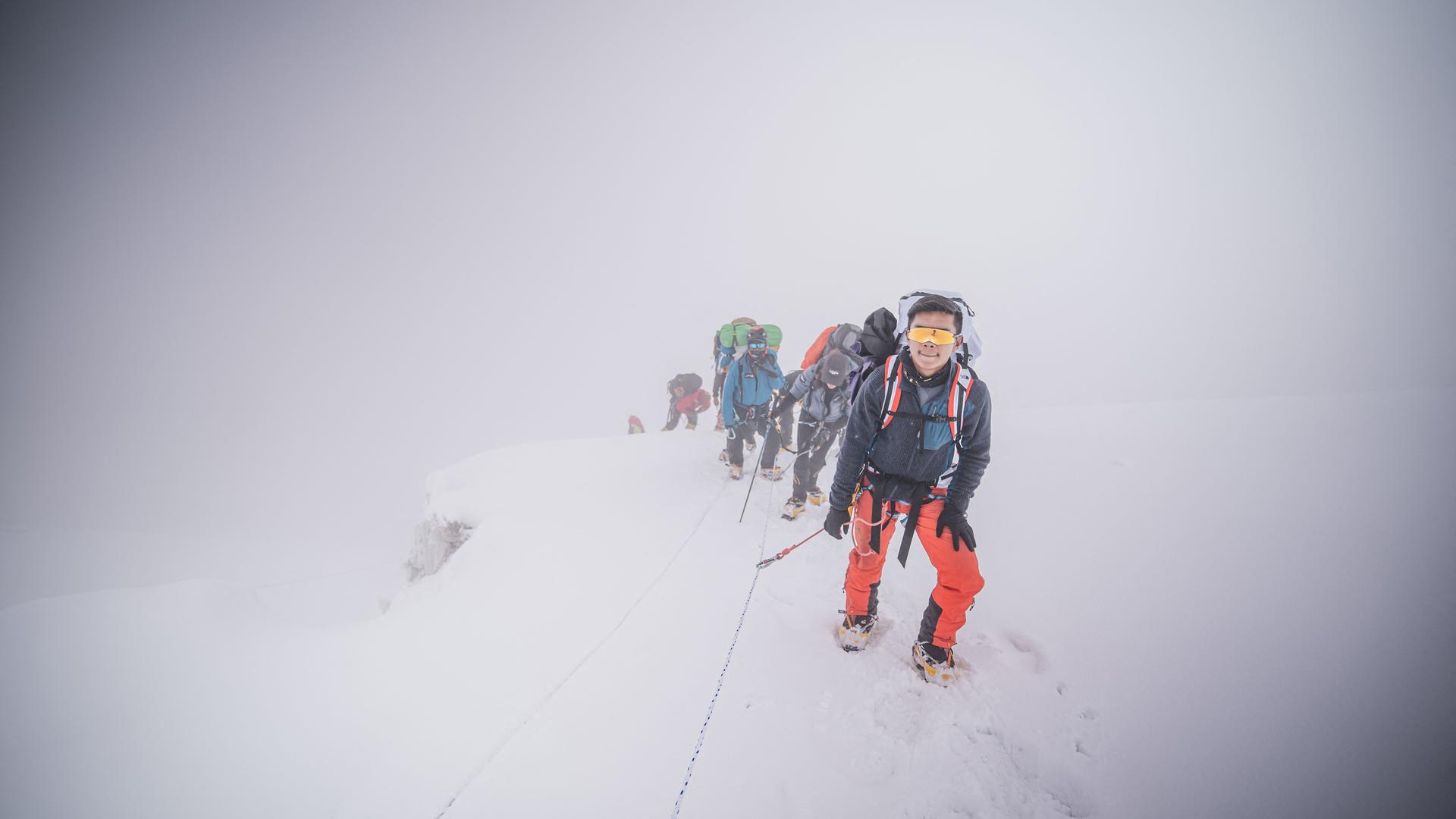 Bergsteiger Nima Rinji Sherpa auf einem Berg