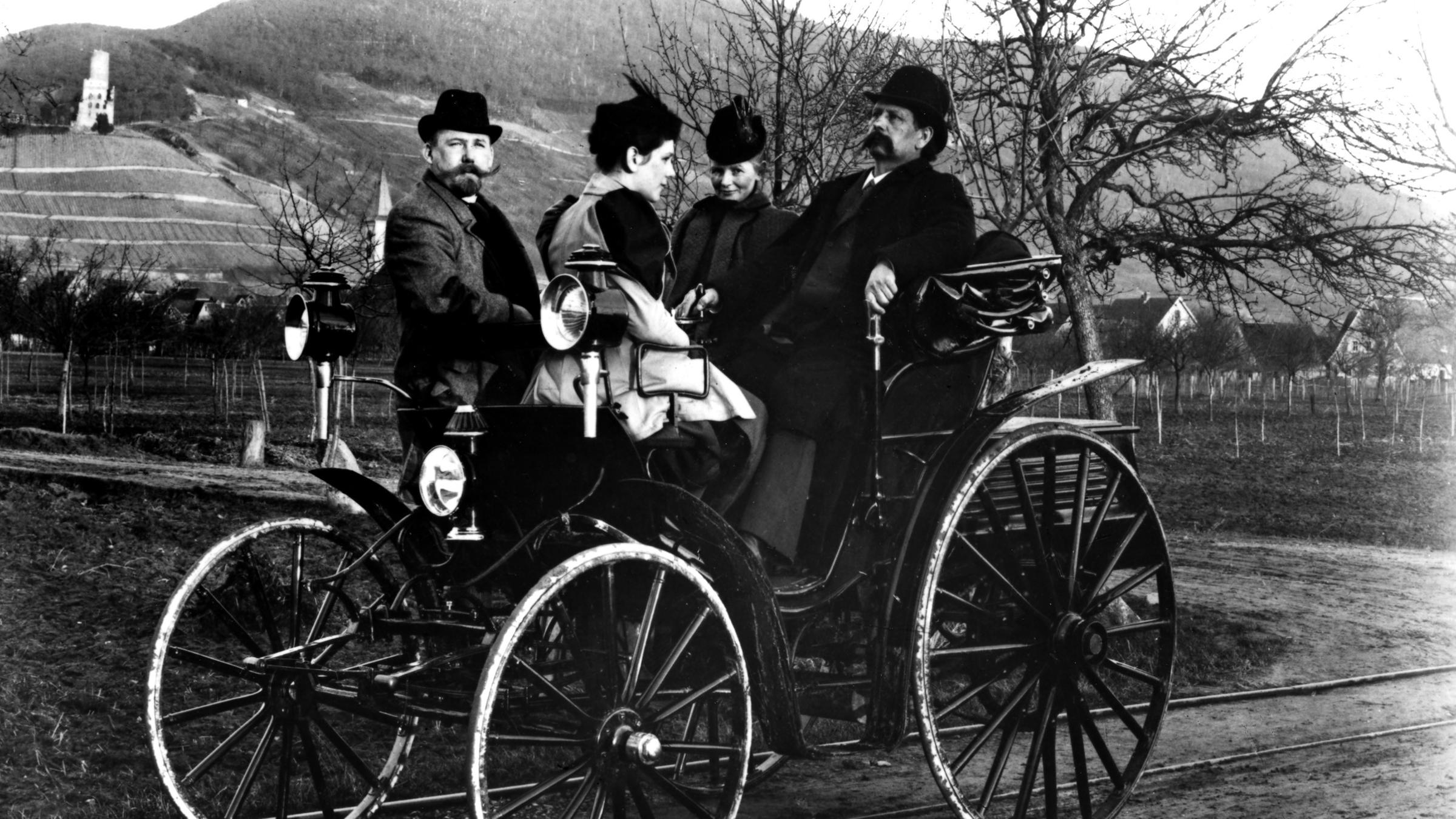 Bertha Benz: Erste Fahrt mit einem Automobil