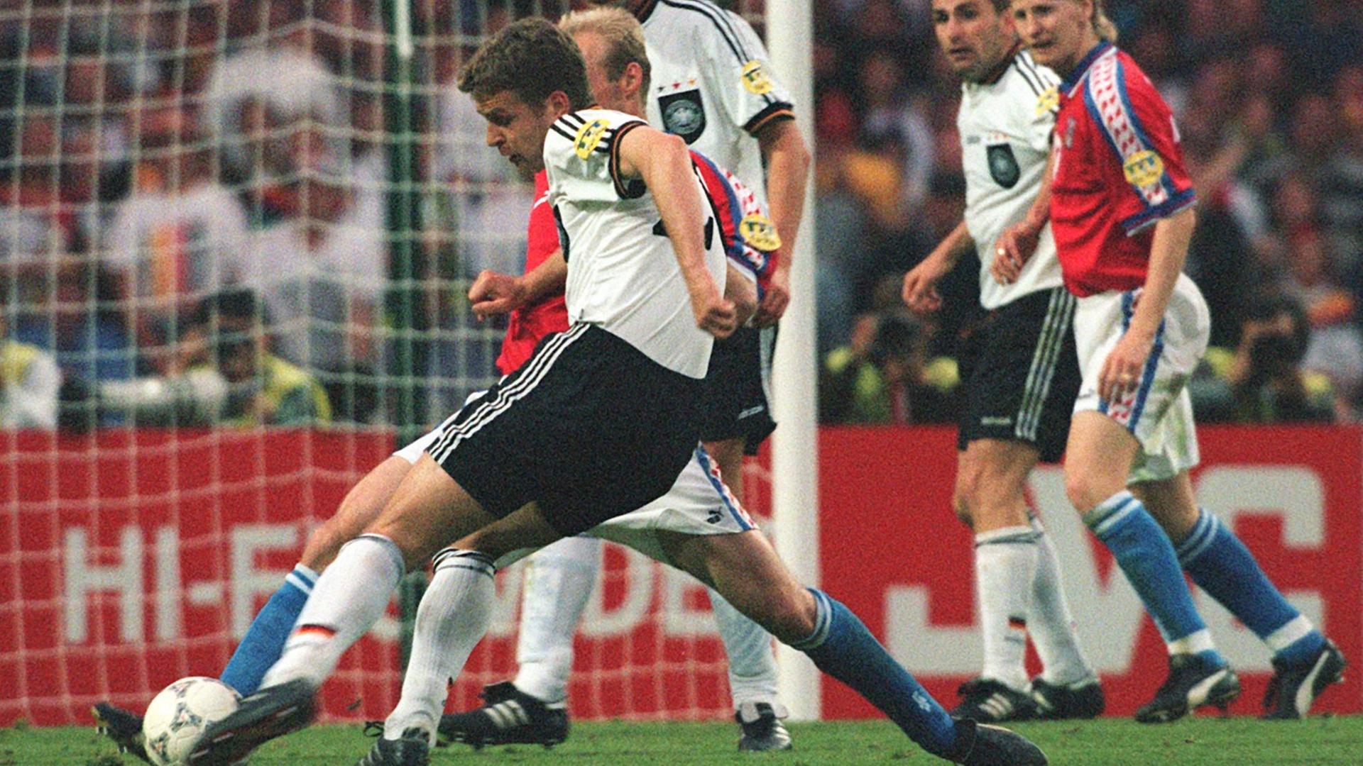 Oliver Bierhoff erzielt das Golden Goal im EM-Finale 1996