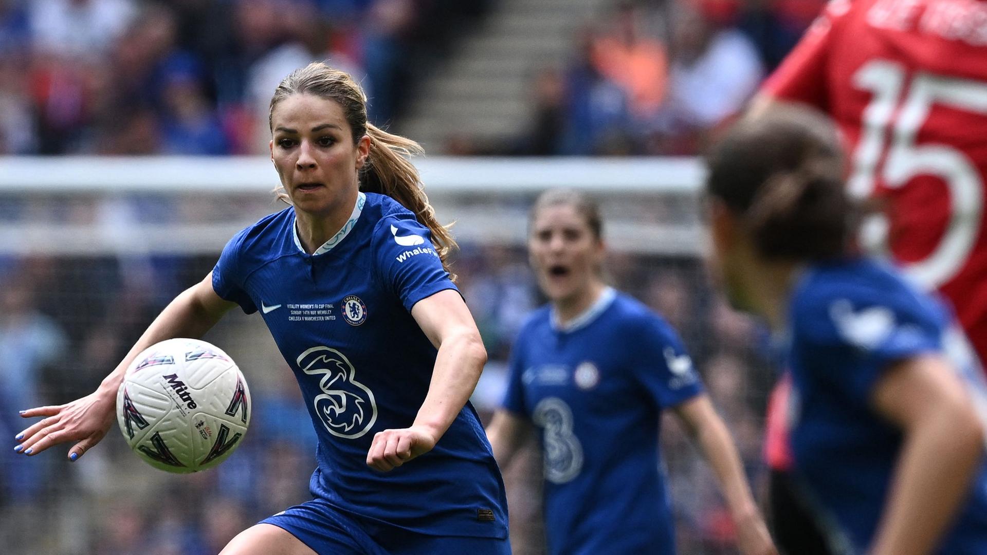 Melanie Leupolz beim Spiel FC Chelsea gegen Manchester United.