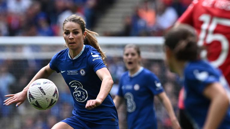 Melanie Leupolz beim Spiel FC Chelsea gegen Manchester United.