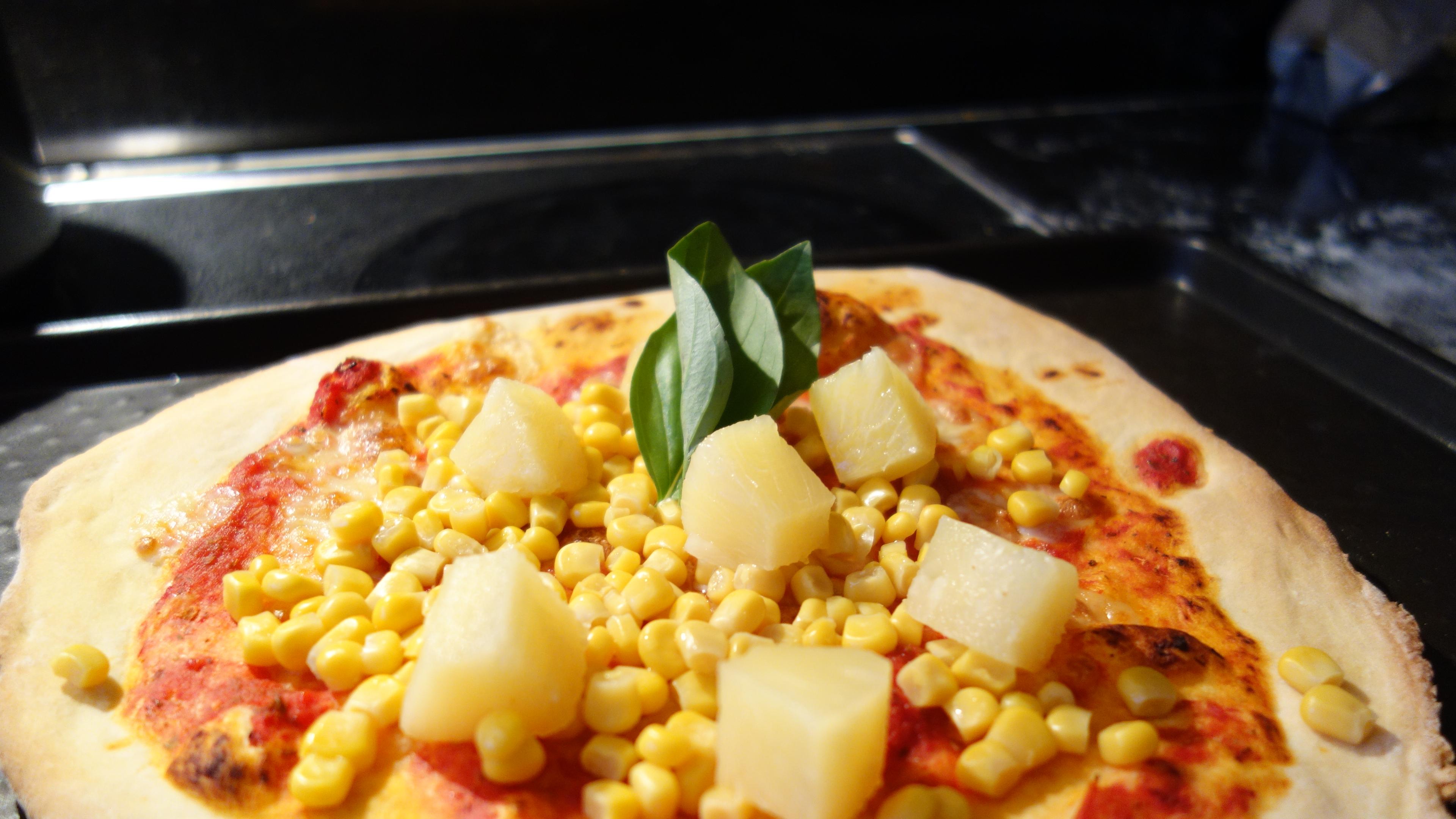 Emmanuels Ananas-Pizza