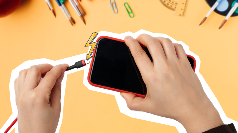 Detail Smartphone wird aufgeladen