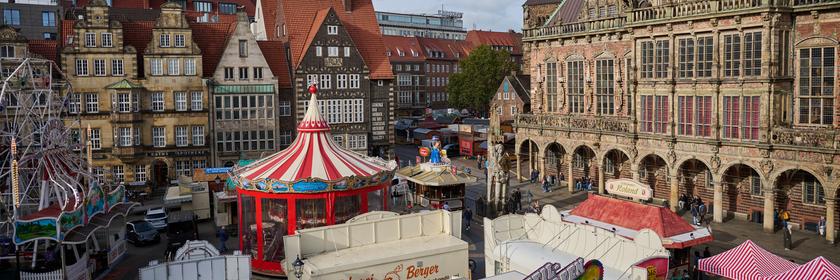 Bremer Innenstadt mit Jahrmarkt