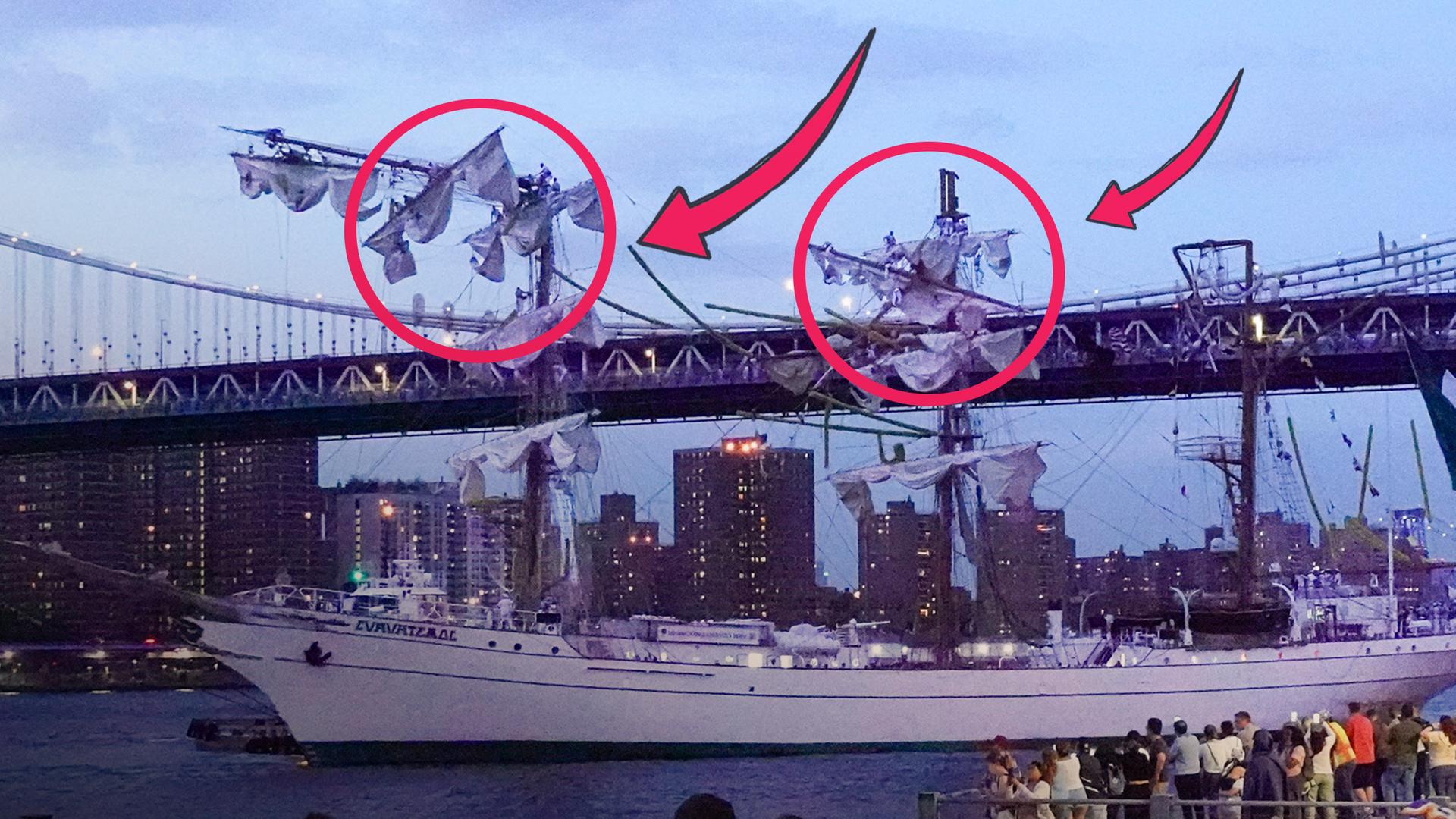 Schiff rammt Brooklyn Bridge