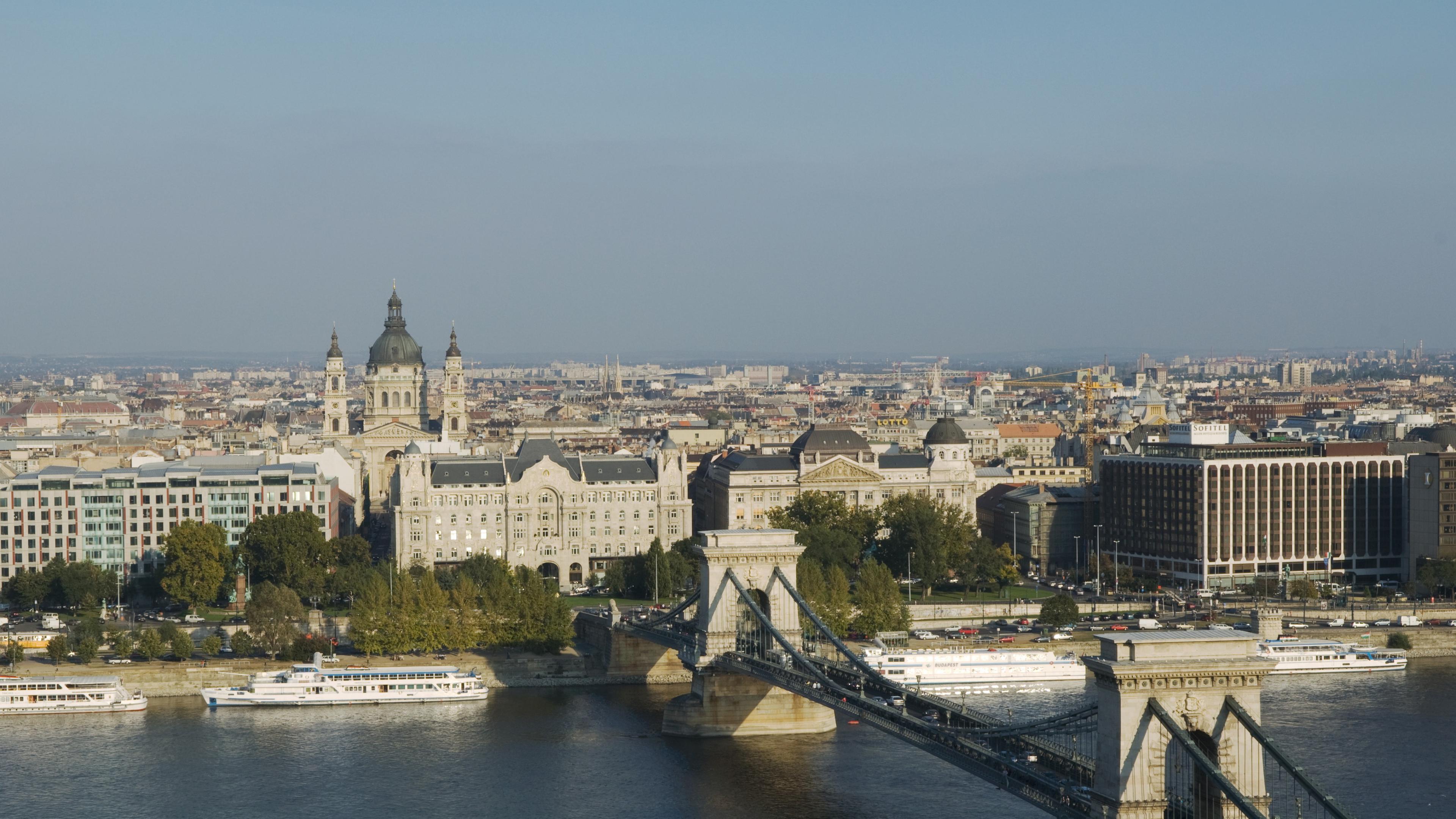 Budapest ist die Hauptstadt von Ungarn.