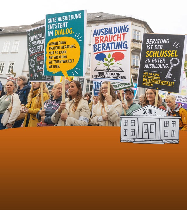 Demo Bildungswende: Bei den Demonstrationen machen unter anderem Eltern, Lehrkräfte sowie Schülerinnen und Schüler mit.