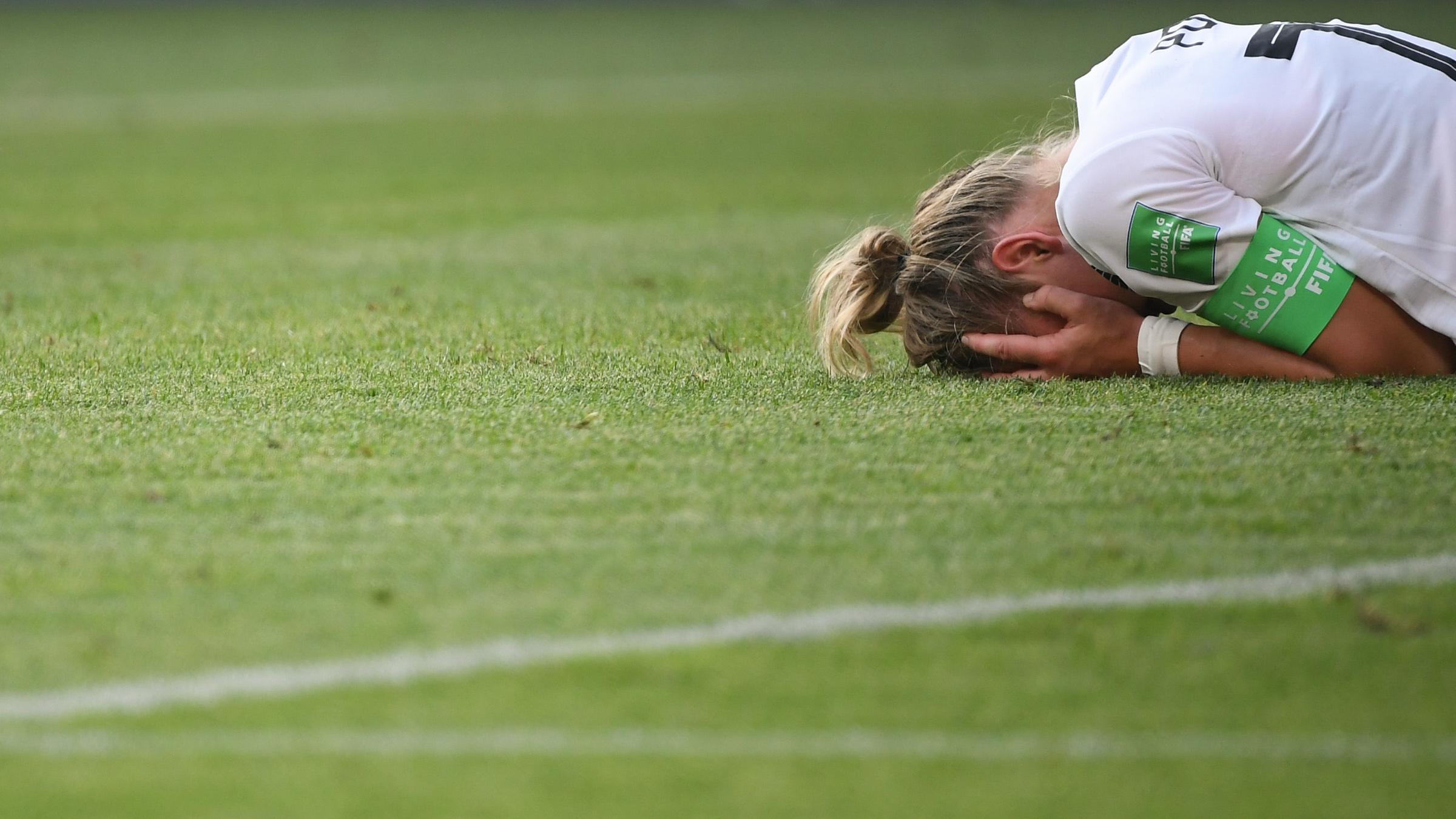 Trauer nach der Niederlage der DFB-Frauen.