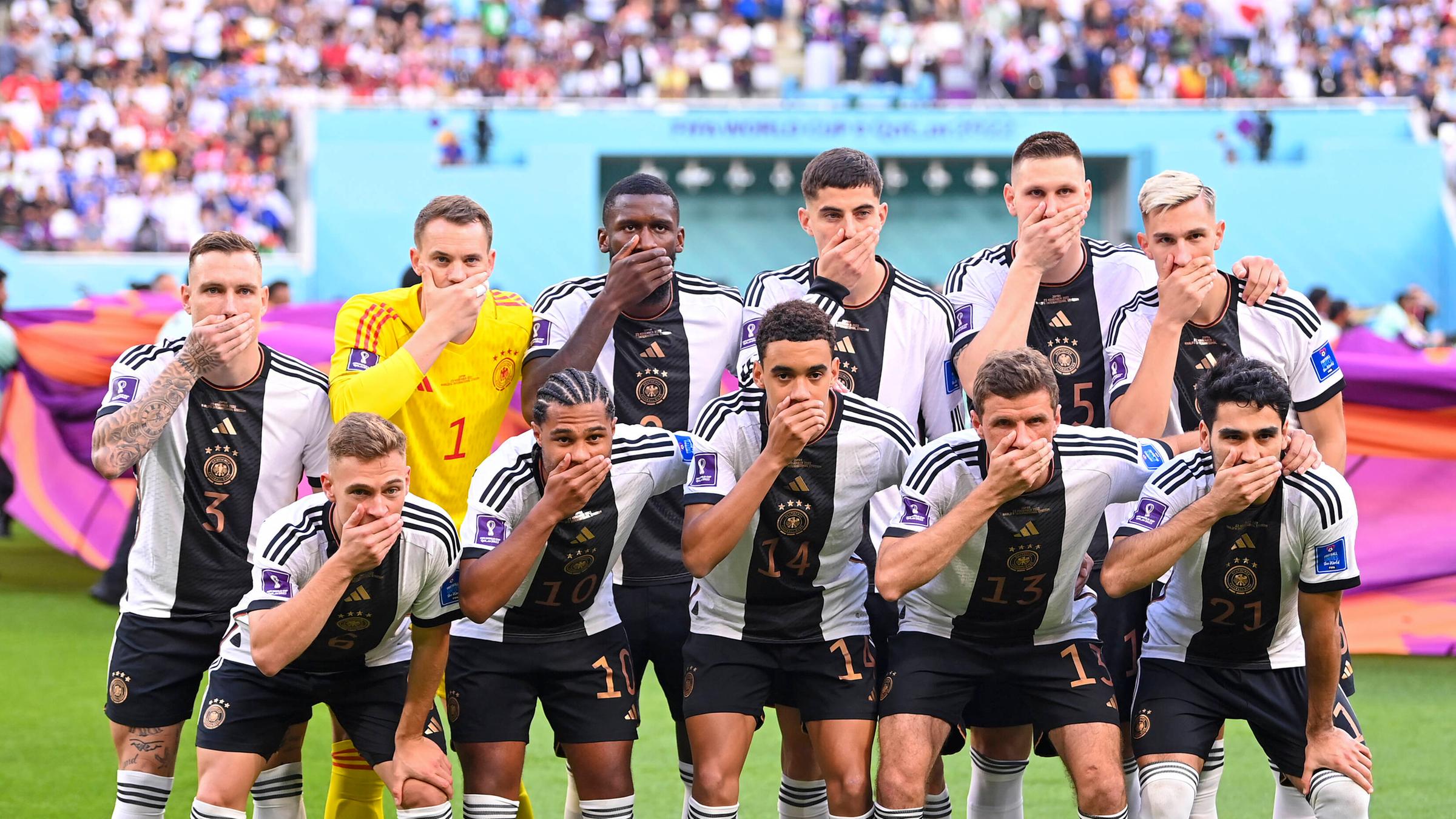 WM 2022 in Katar: Mund-zu-Protest