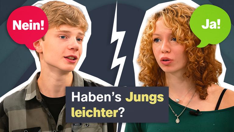 Zwei Jugendliche, die darüber diskutieren, ob Jungs es besser haben.