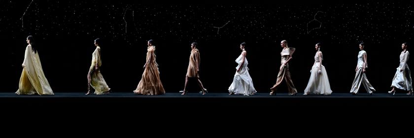 Models auf Laufsteg bei der Fashion Show in Peking