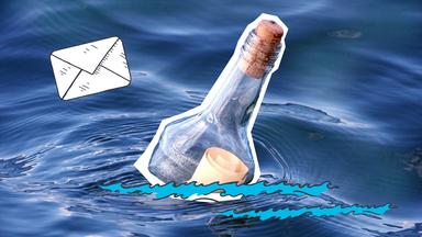Flaschnpost im Meer: daneben ein Doodle Briefumschlag und extra Wellen