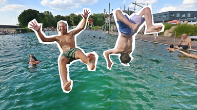 Jungs springen ins Wasser