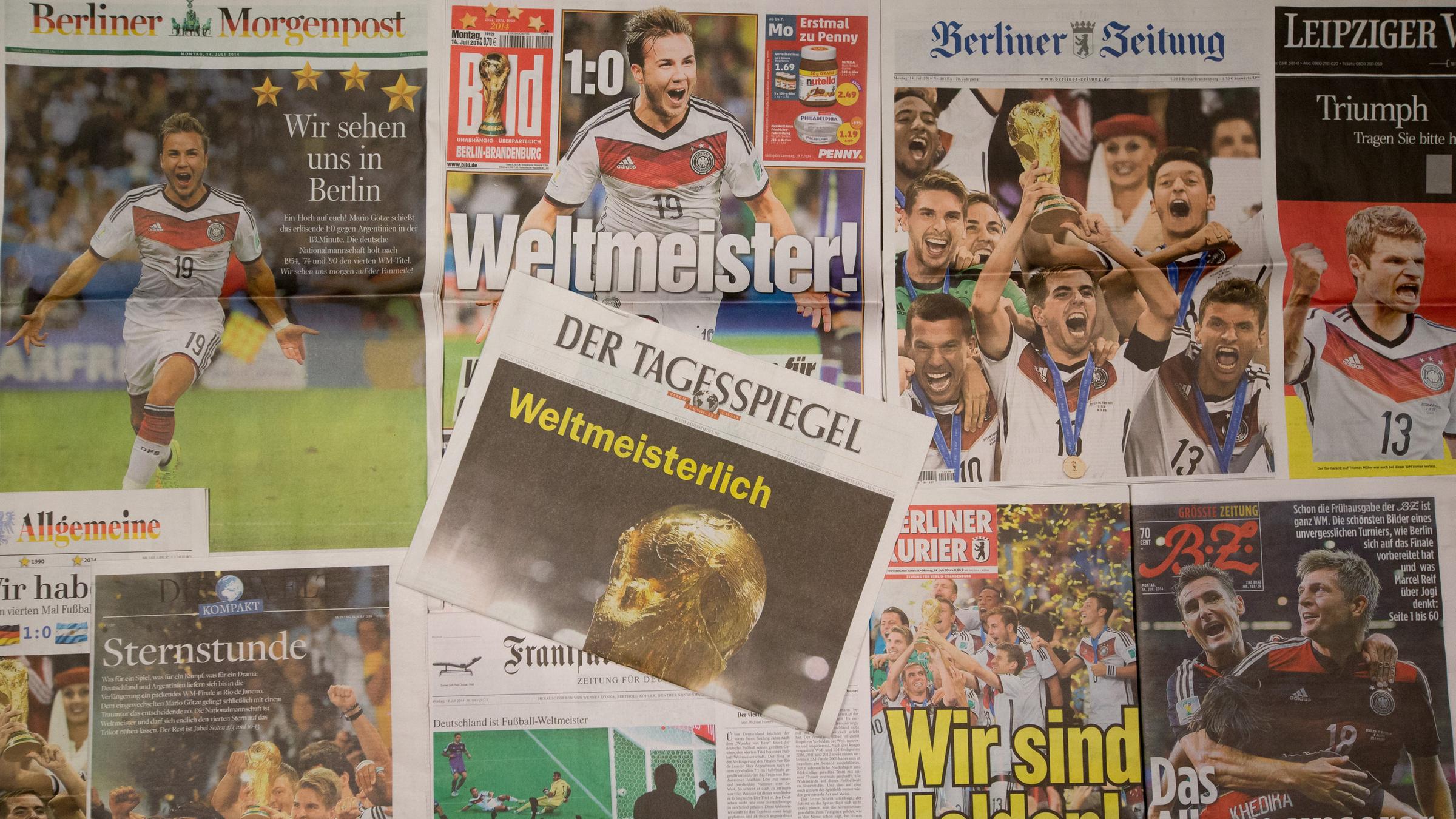 Zeitungen mit Berichterstattung zum WM-Titel 2014