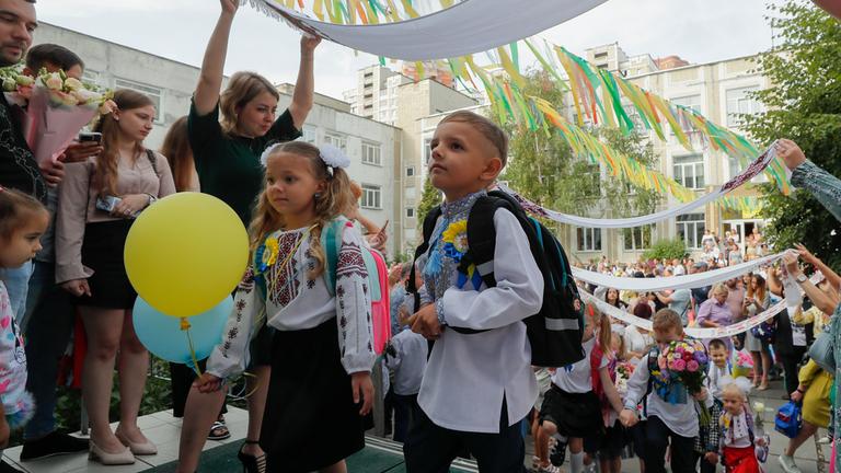 Schulstart Ukraine