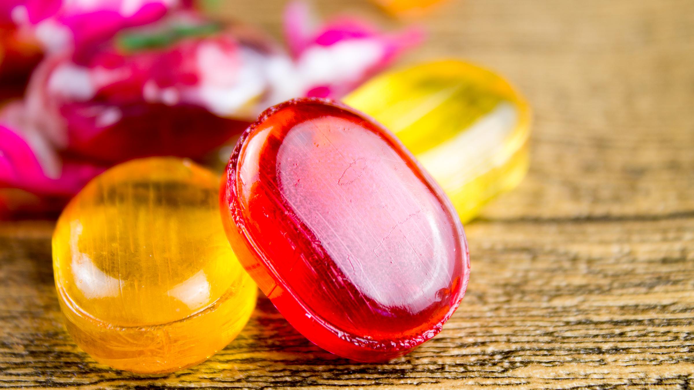 Gegenstände, deren Bezeichnung eigentlich aus dem Französischen stammen und eingedeutscht wurden. 