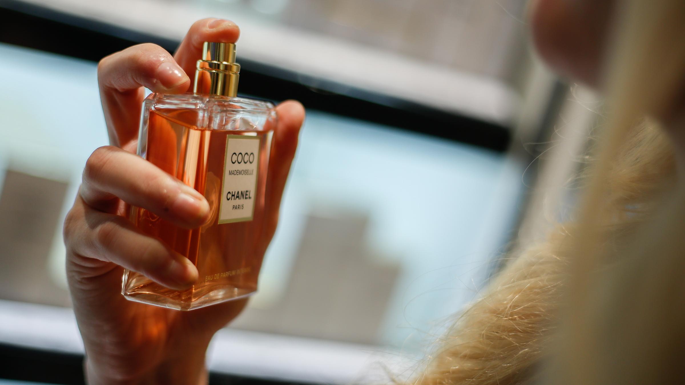 Gegenstände, deren Bezeichnung eigentlich aus dem Französischen stammen und eingedeutscht wurden. 