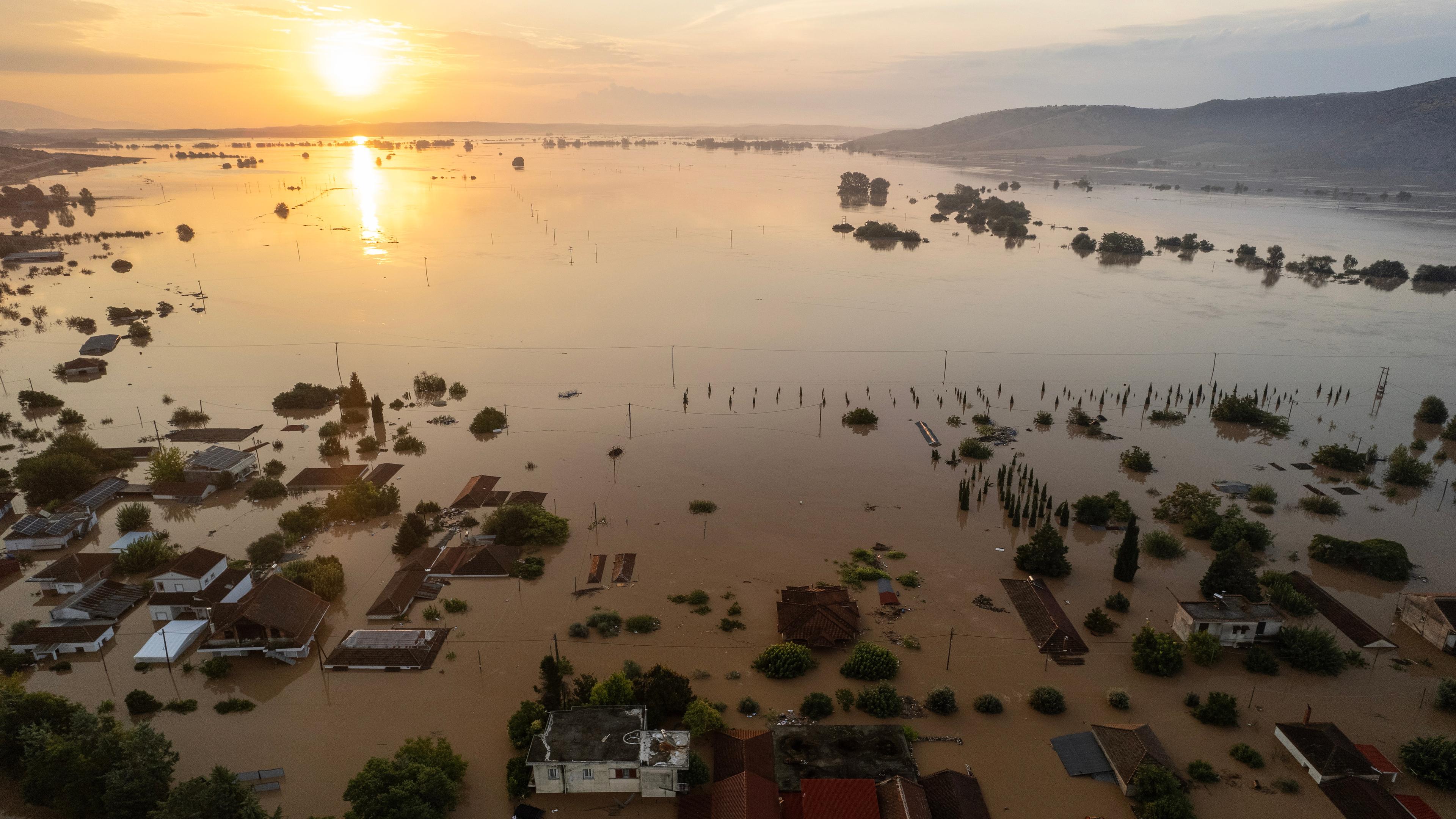 Storm 'Daniel' leaves floods and damage in central Greece