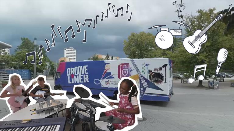 Ein Bus, der als Musikschule umgebaut wurde. Drei Kinder, die Schlagzeug und Gitarre spielen. Daneben Doodles von einem Schlagzeug, einer Gitarre, einem Mikrofon und Musiknoten.