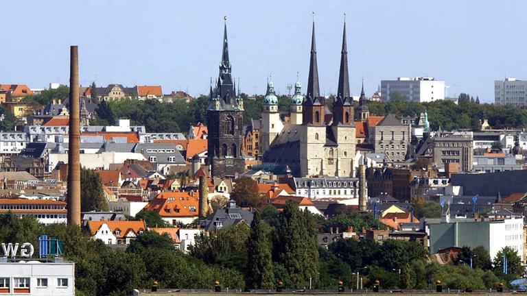 Halle Stadtansicht