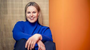 Die Reporterin Isabelle Ihden der Sendungen logo!
