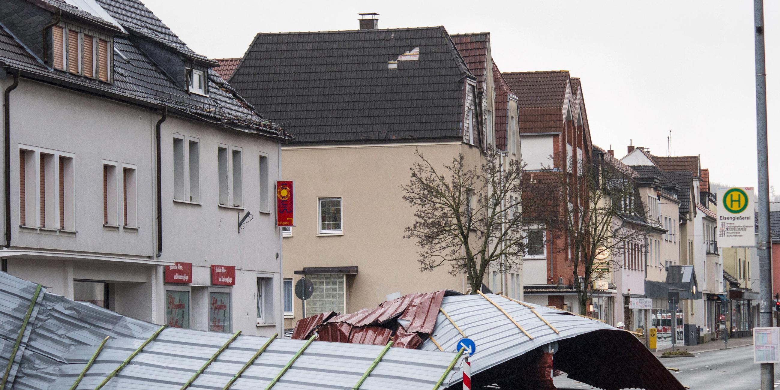 zerstoertes haus nach sturmtief 'friederike'