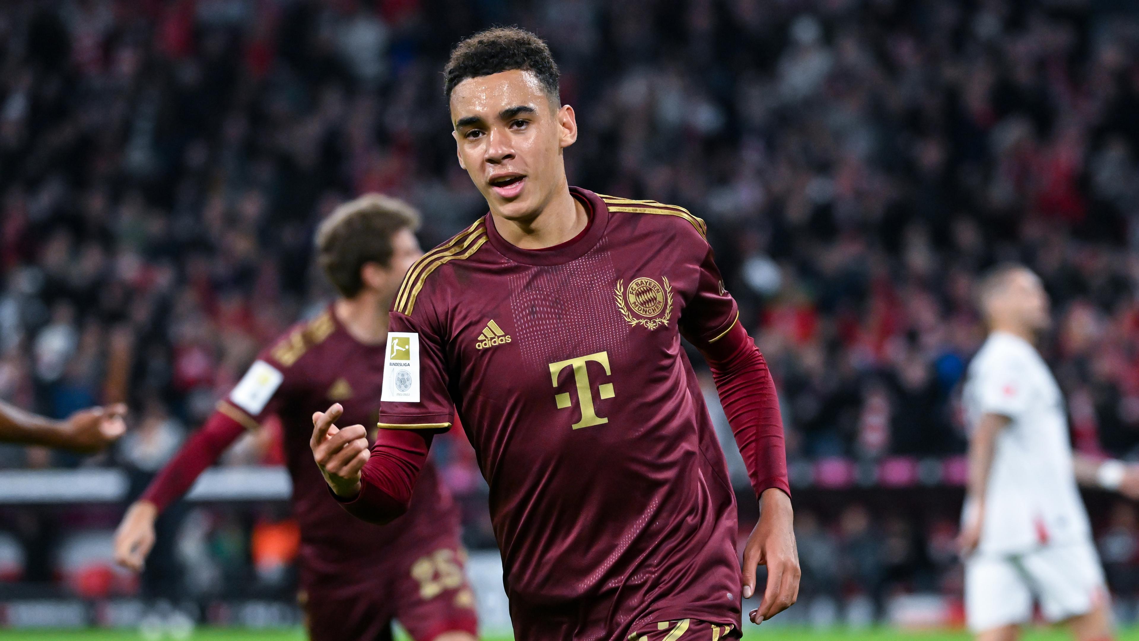 Jamal Musiala während des Bundesligaspiels Bayern München - Bayer Leverkusen.