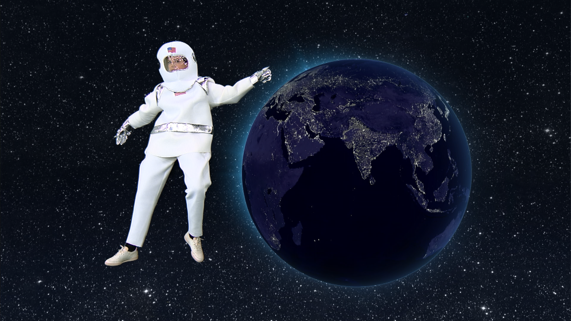 logo!-Moderatorin Jennie fliegt als Astronautin im Weltall