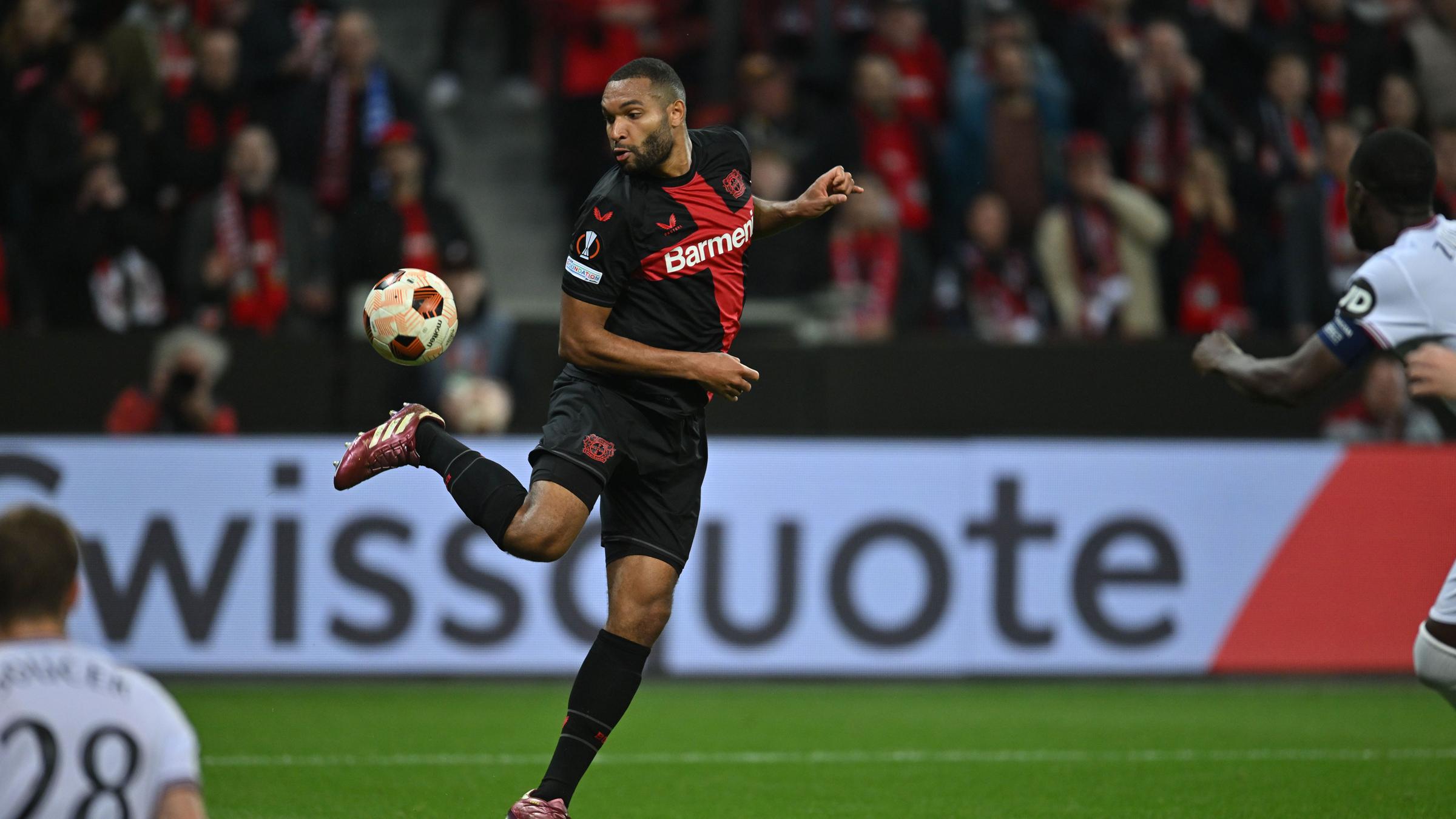 Jonathan Tah am 11.04.2024.