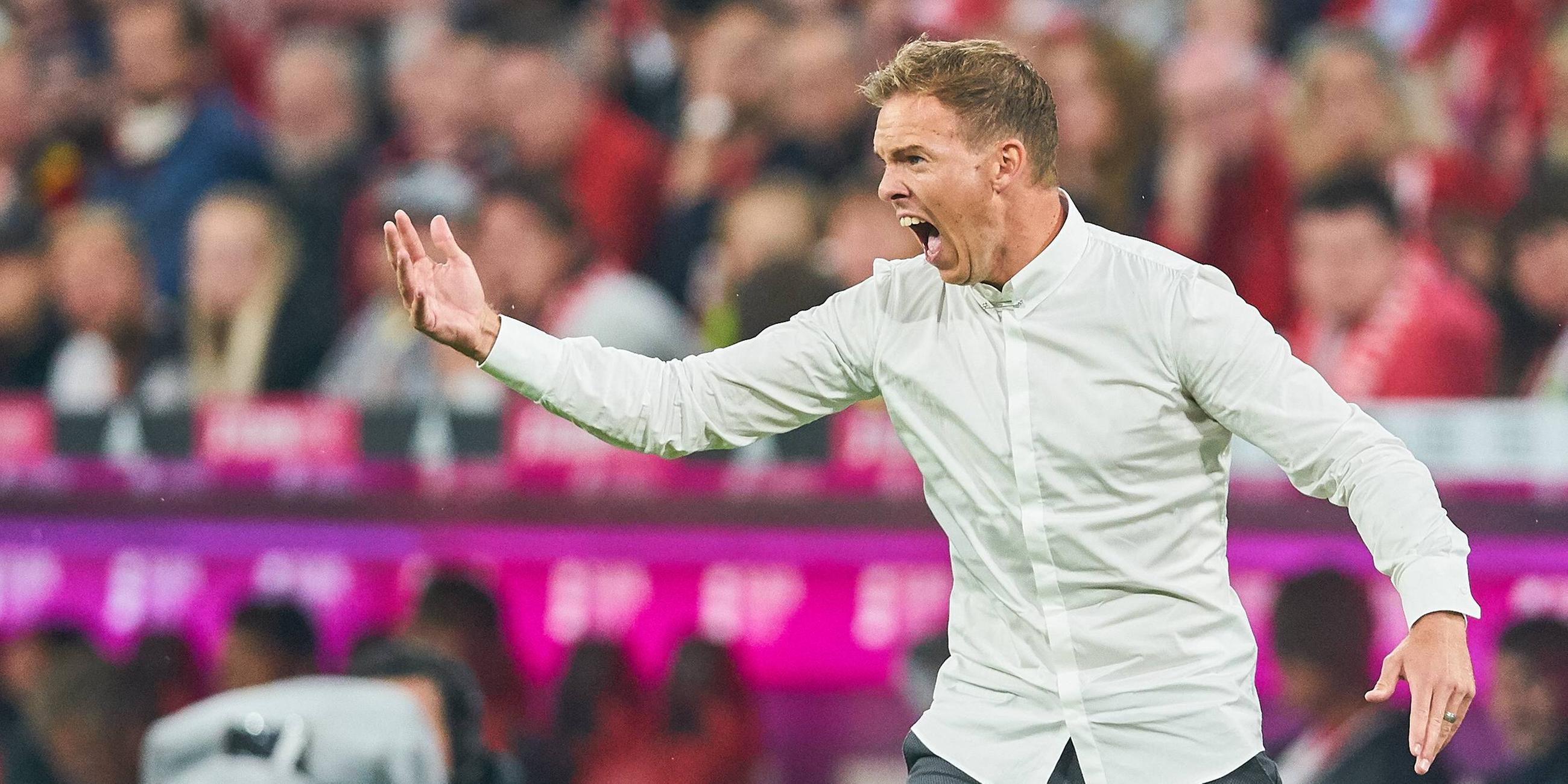 Nagelsmann brüllt an der Seitenlinie in Richtung Spielfeld, während eines Spiels im August 2018. Damals war er noch Chef-Trainer bei der TSG Hoffenheim.