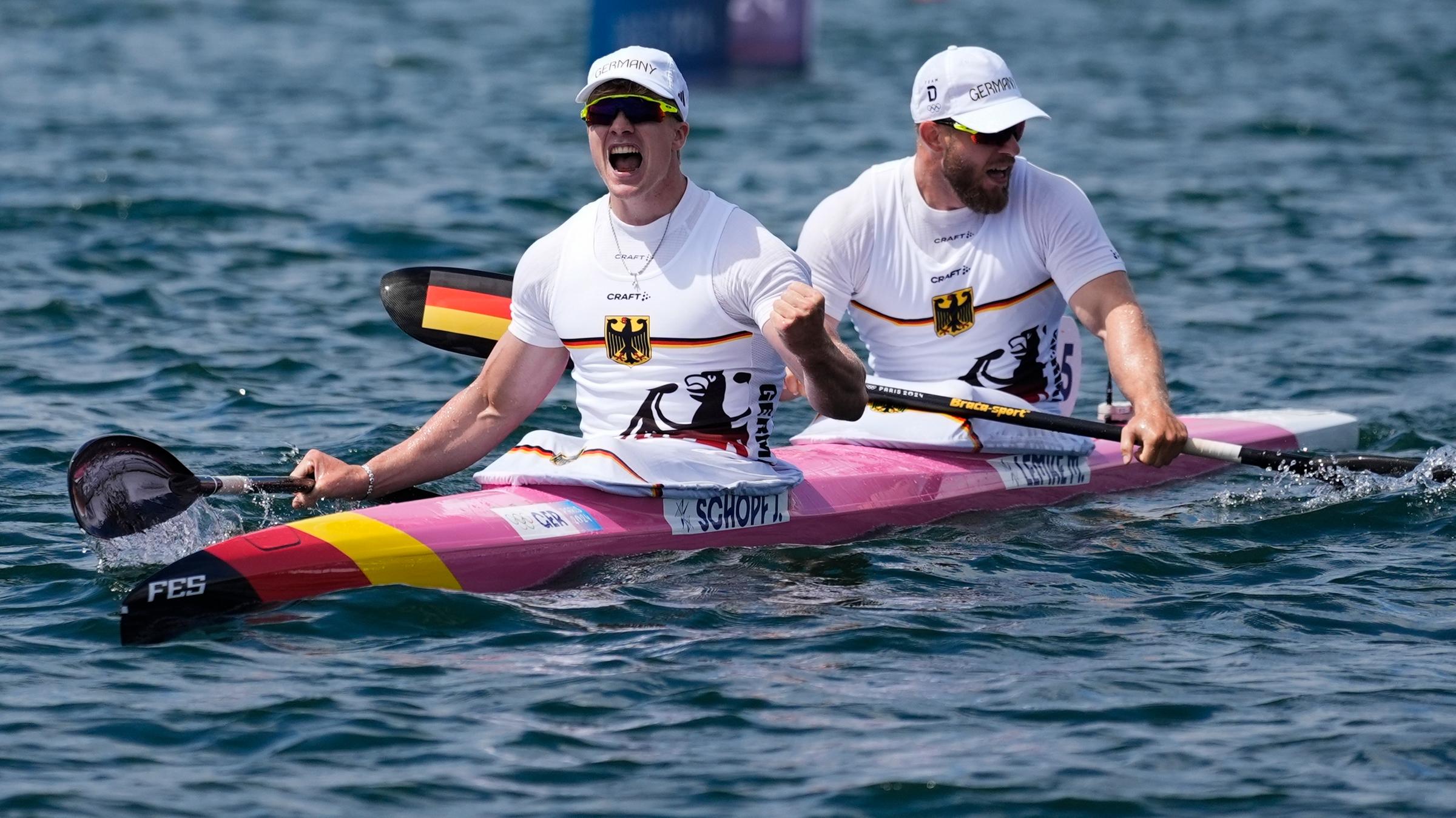 Jacob Schopf und Max Lemke jubeln