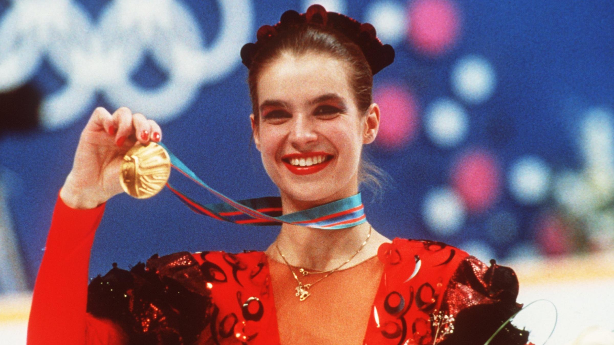 Katarina Witt bei Olympia gewinnt die Goldmedaille