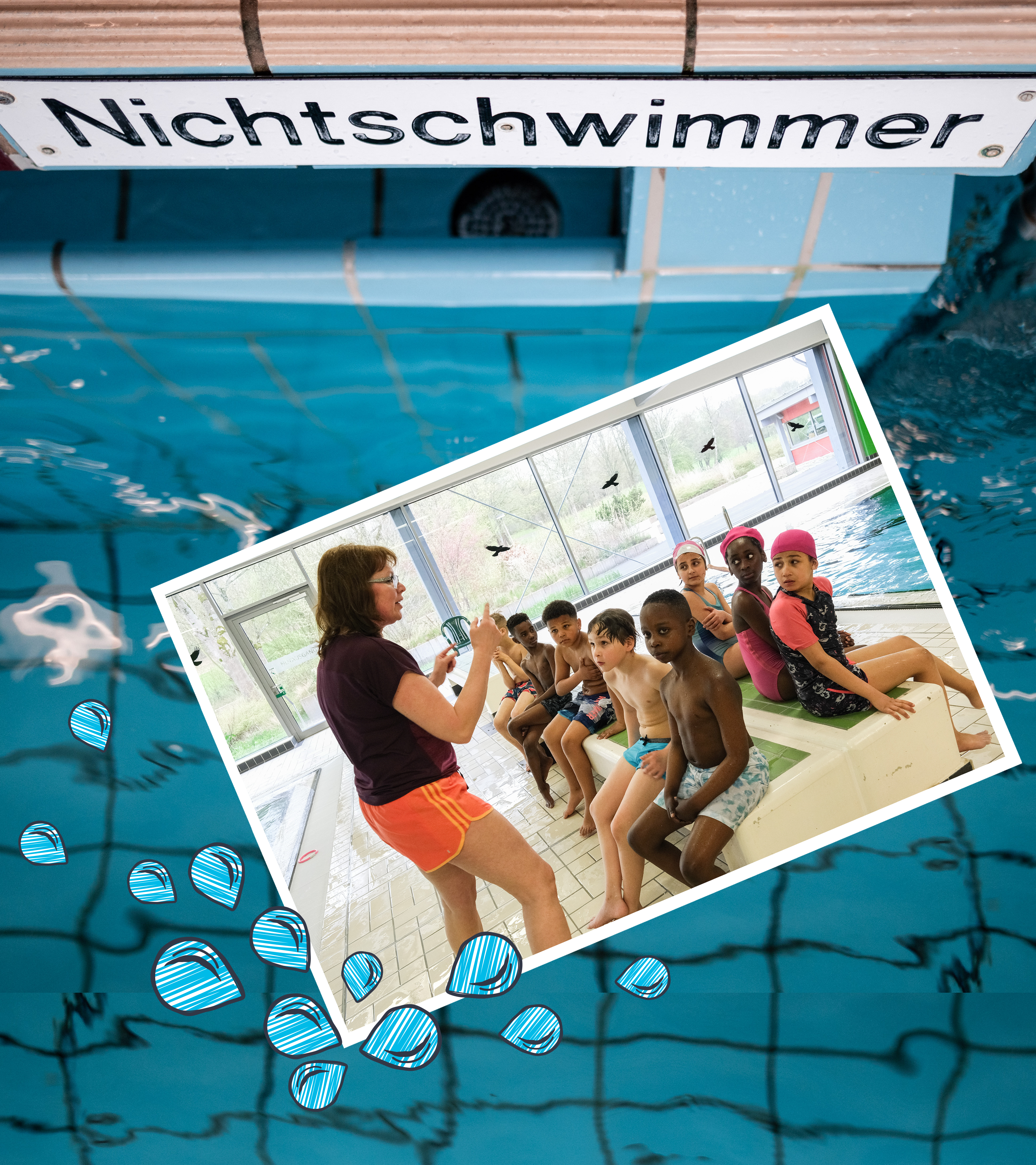 Nichtschwimmerbecken, Foto von Schwimmkurs mit Wasserspritzern