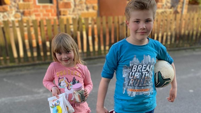 Anton und Lilli sammeln Spenden für die Ukraine