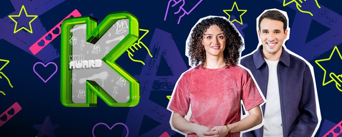 KiKA Award mit Maral und Sherif und farbigem Hintergrund