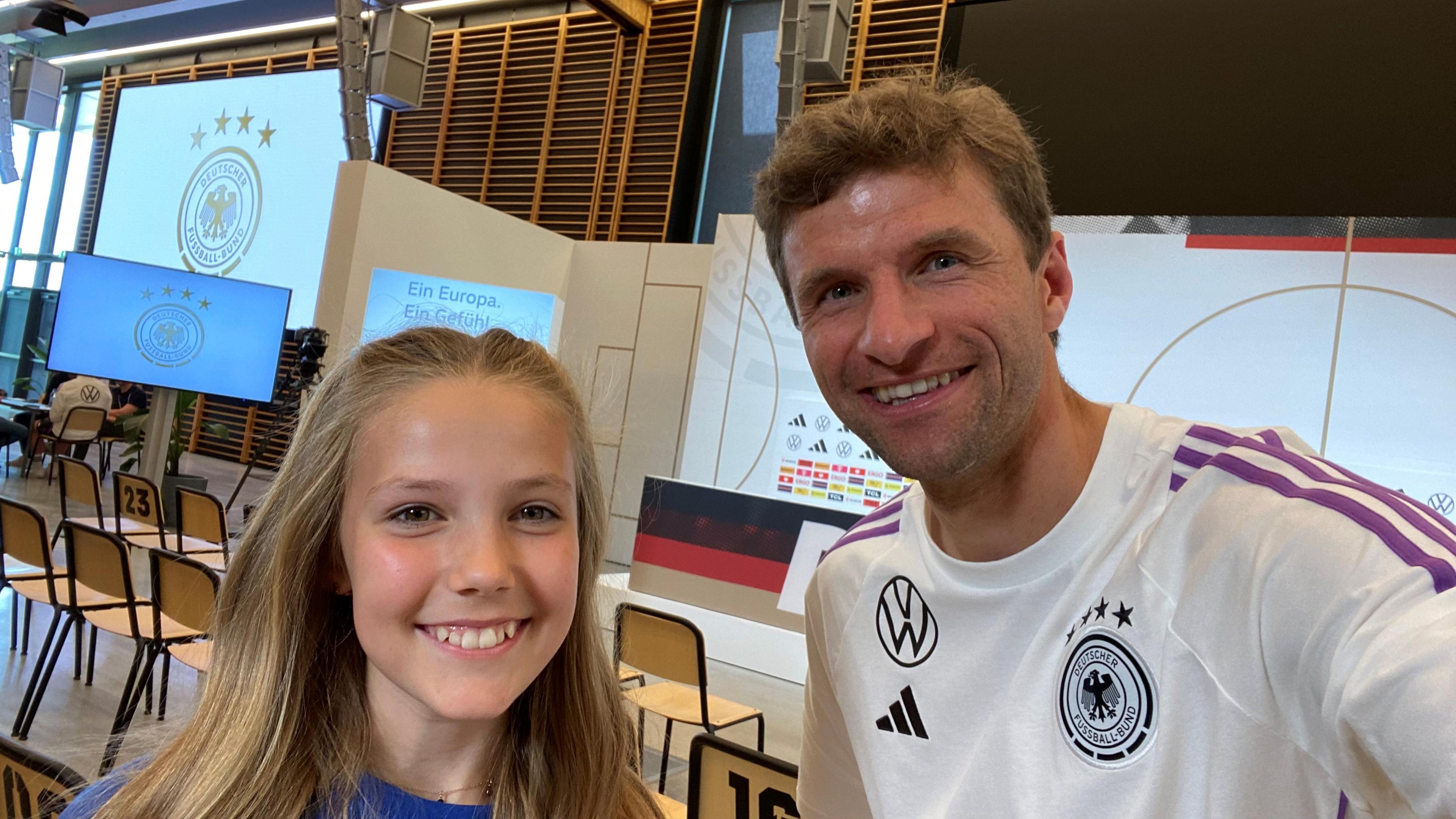 Kinderreporterin Dahlia und Thomas Müller 
