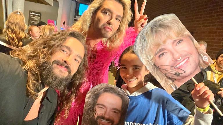 Selfie Kinderreporterin Antonia mit Tokio Hotel