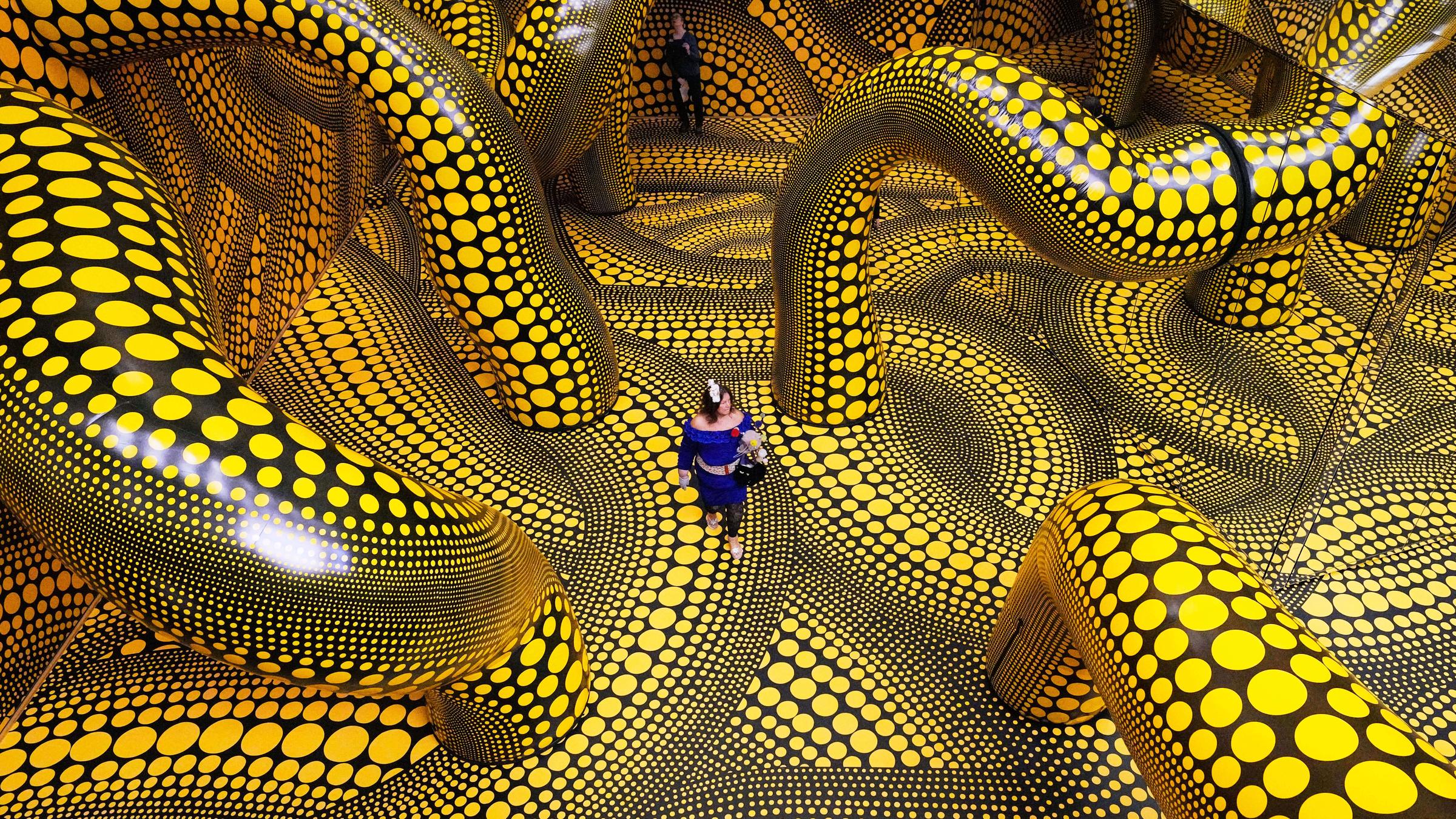 Kunst von Yayoi Kusama im Museum Ludwig in Köln