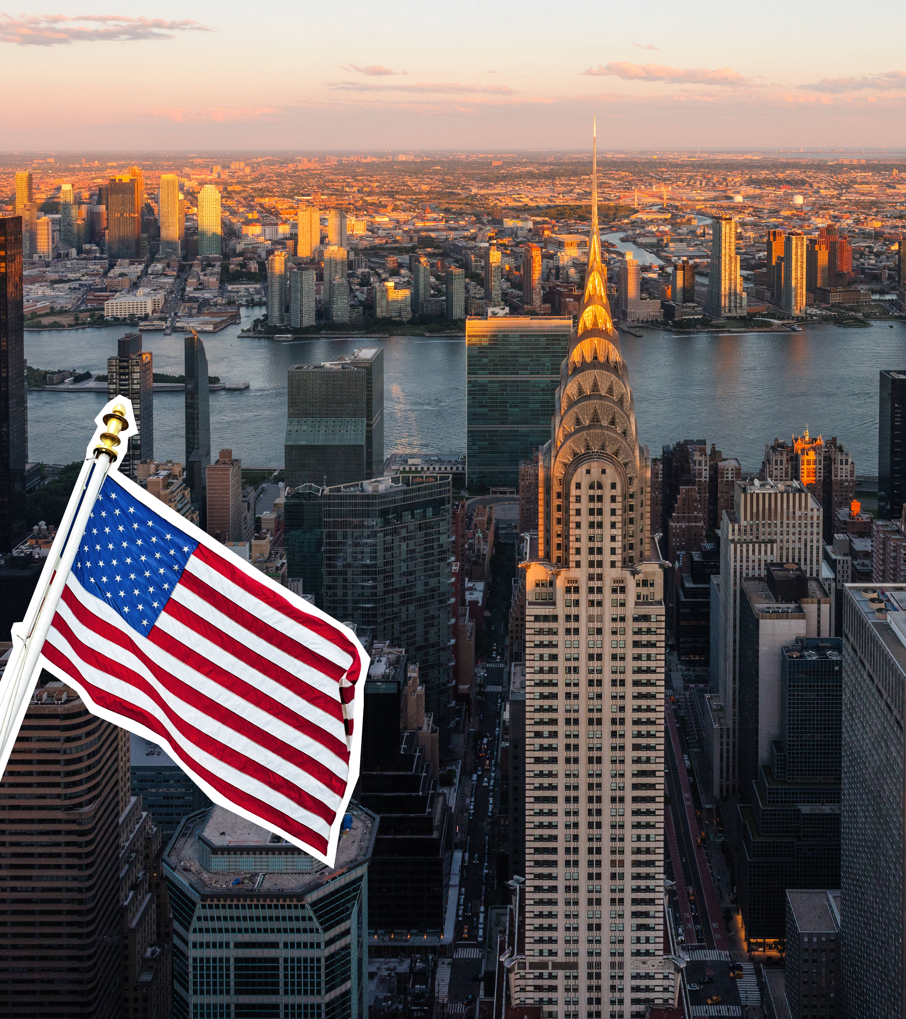 Blick auf New York mit amerikanischer Flagge
