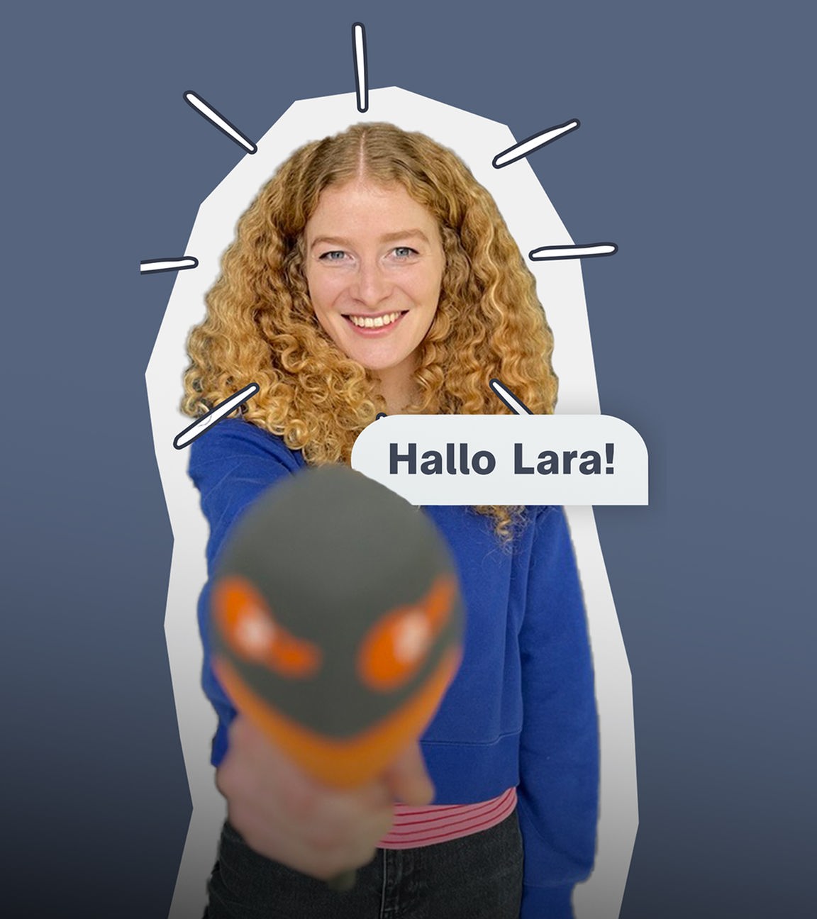 Reporterin Lara mit Mikro in Hand