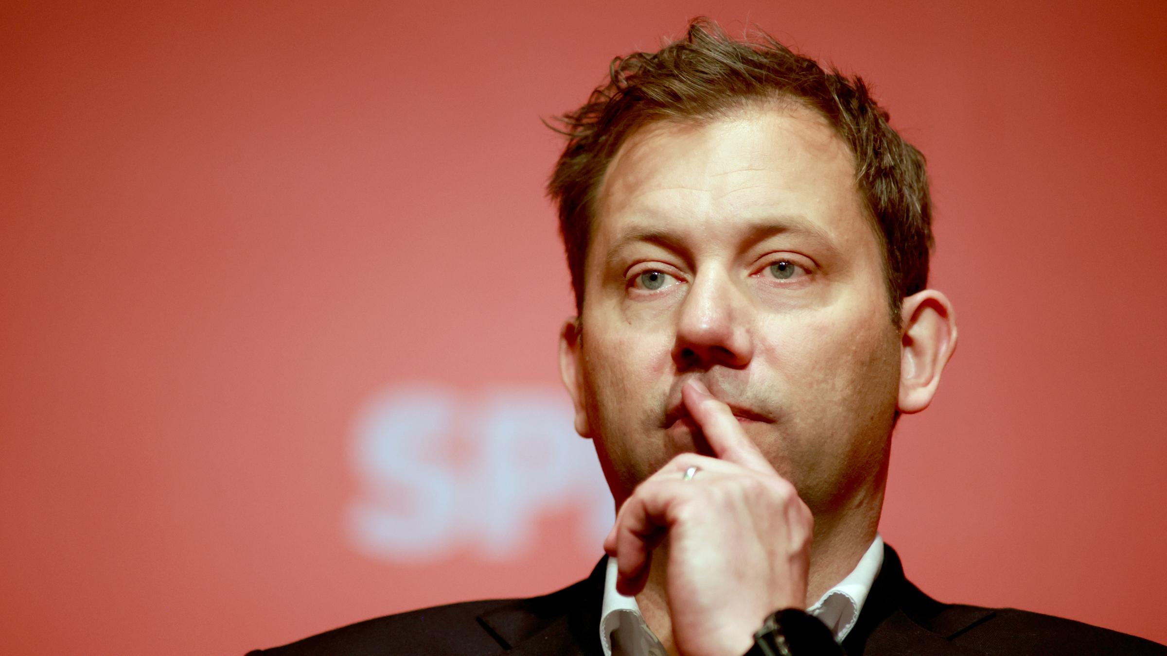 Lars Klingbeil während des SPD-Mietgliedervotums am 26.04.2025 in Hessen.