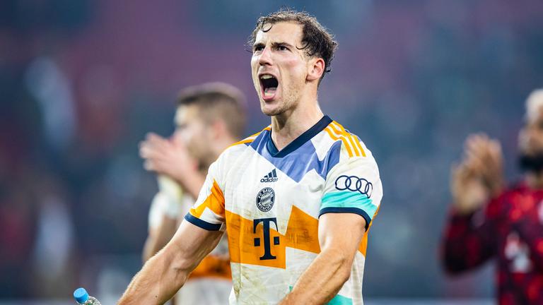 Leon Goretka während des DFB-Pokals, FC Augsburg - Bayern München.