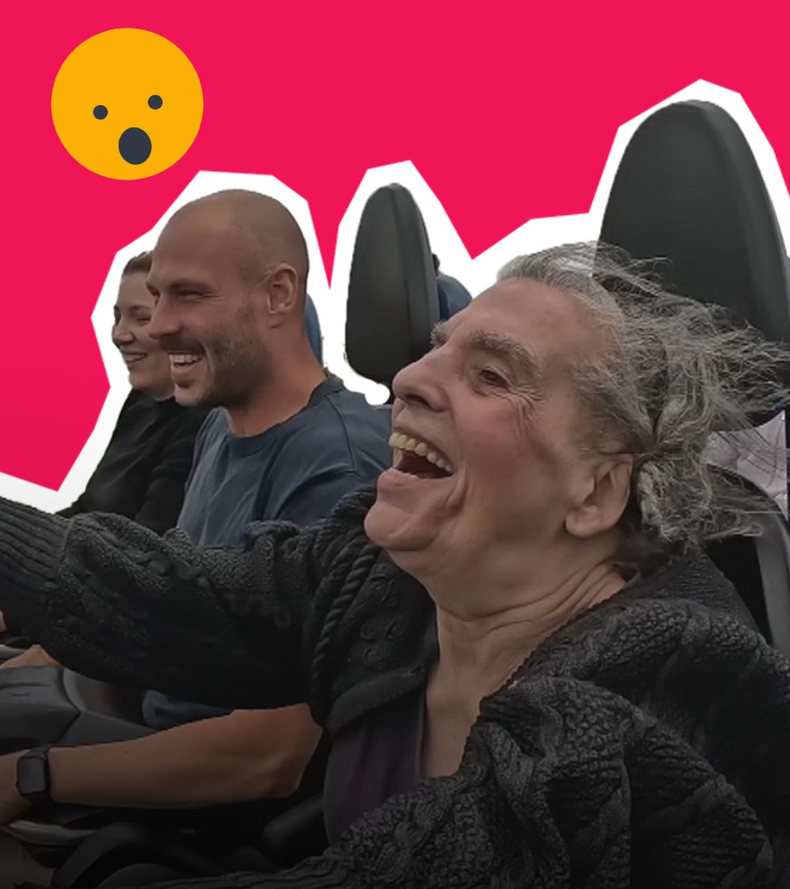 Oma sitzt in Achterbahn und lacht, darüber erschrockenes Emoji