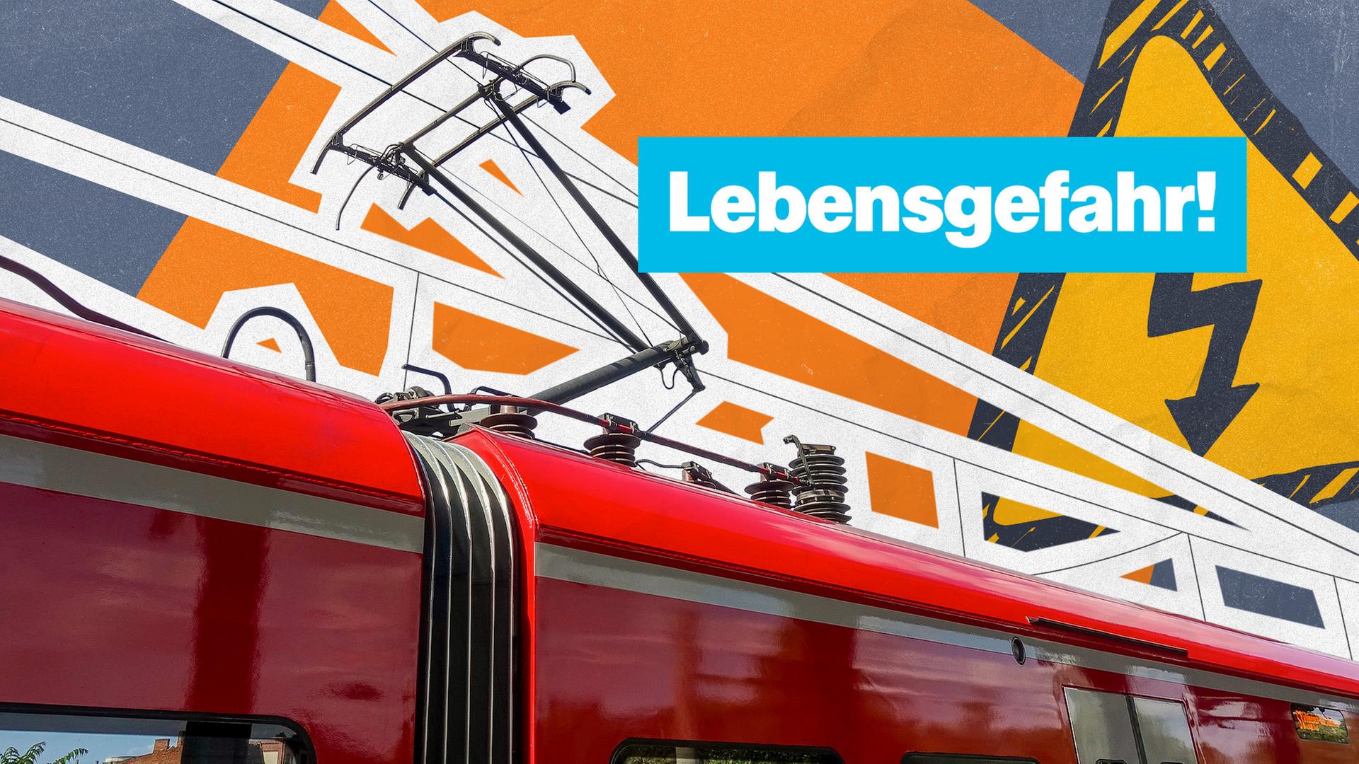 Ein Zug fährt unter der Oberleitung entlang zu lesen ist Lebensgefahr dahinter ist ein Warnschild zu sehen